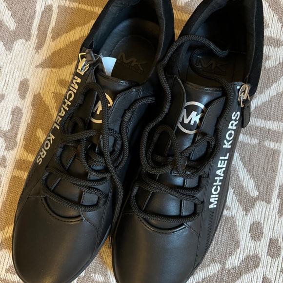 Michael Kors men’s shoes NWOT - Picture 2 of 3